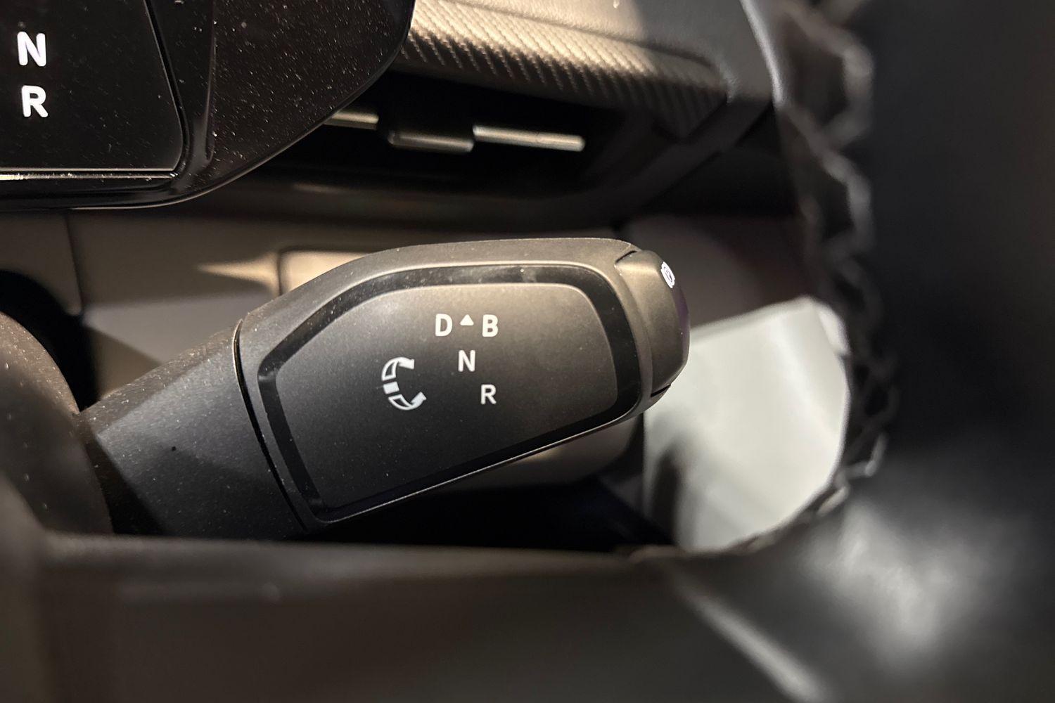 Ford Explorer Photo 14