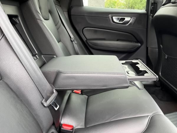 Volvo XC60 Photo autoimg-92fc9a29d0d284472ef9ef6c60b034d0f9fcb0aa.jpg