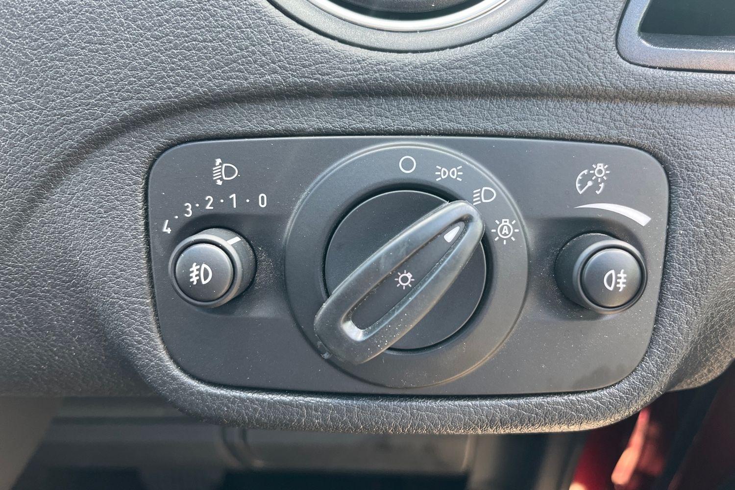 Ford S-Max Photo 37