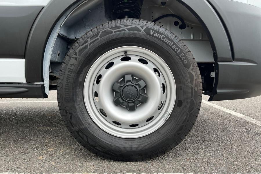 Ford TRANSIT Photo autoimg-92fd458cd3c2cb7a9c6de3184e3055bc01c3c176.jpg