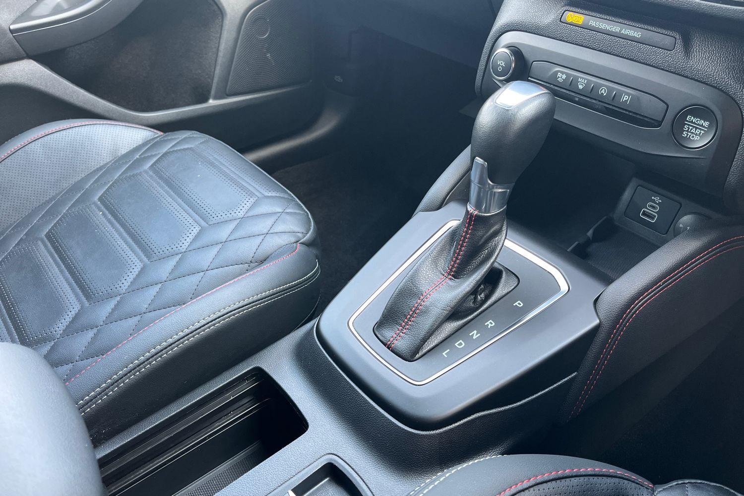 Ford FOCUS Photo 32