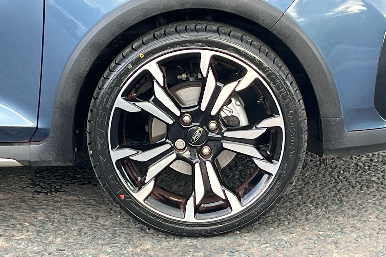 Ford Fiesta Photo 7