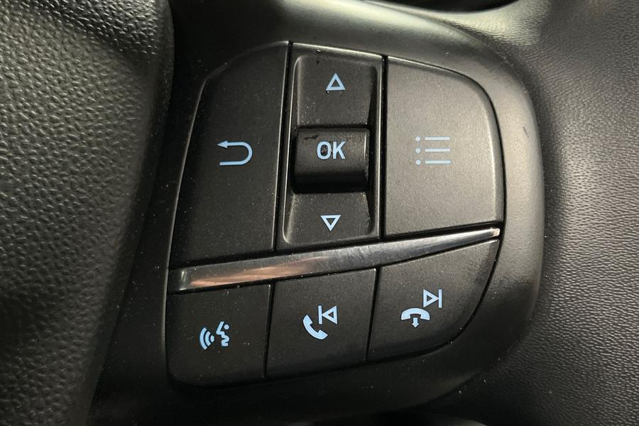 Ford FIESTA Photo autoimg-93053f2604239fce6c1c2738133020fb2d404c30.jpg
