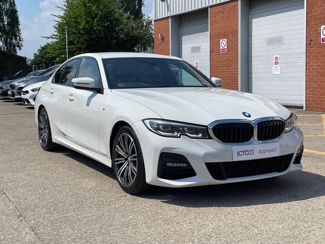 BMW 3 Series Photo 23
