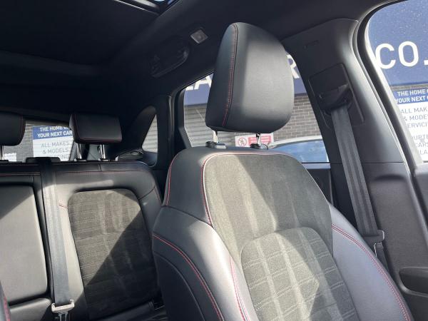 Ford Kuga Photo autoimg-930a33f1a9008ecd8a14d3e99afdbd75d0e80d58.jpg