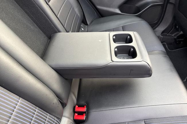 NISSAN Qashqai Photo 35