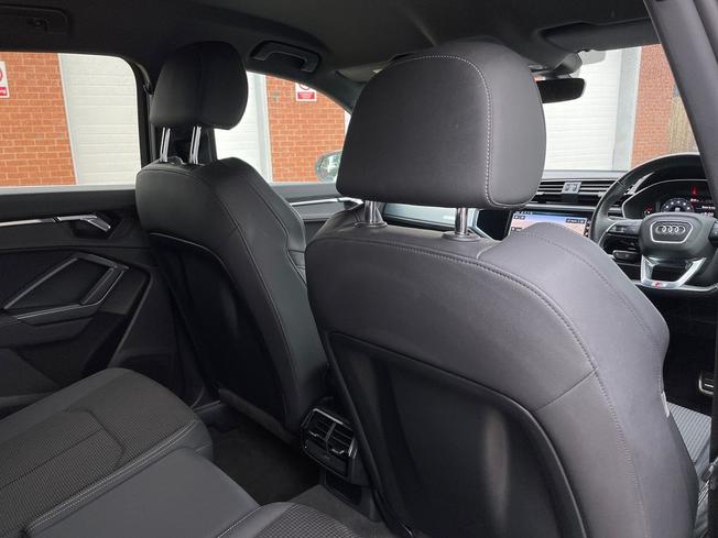 AUDI Q3 Photo 31