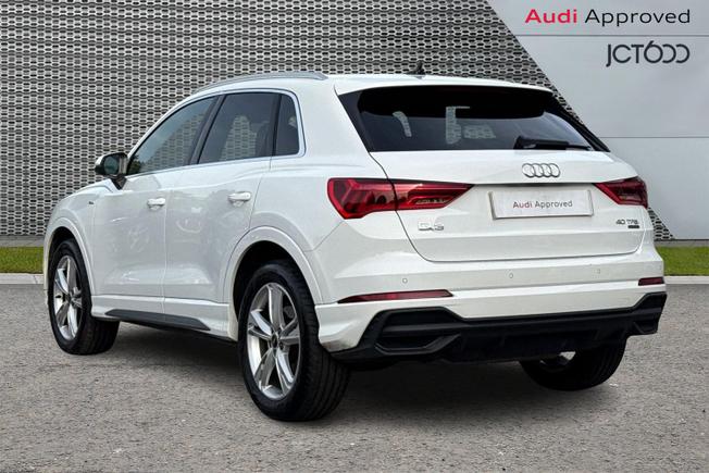 AUDI Q3 Photo 3
