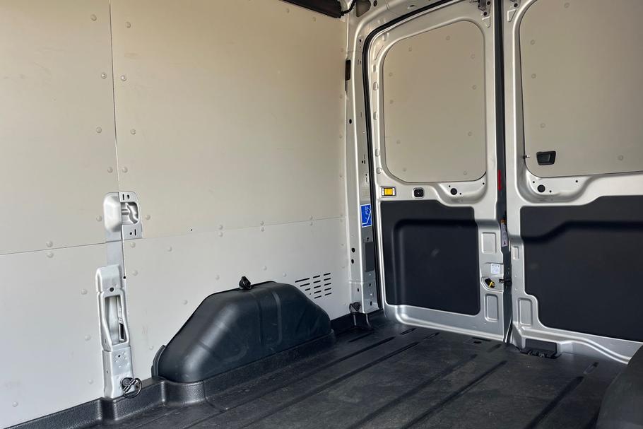 Used FORD TRANSIT WN75NUH 4