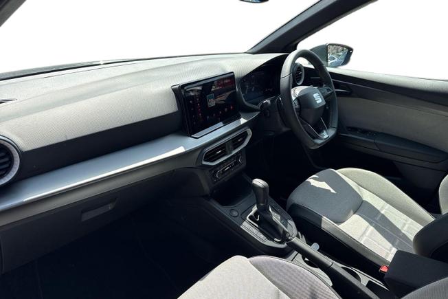 SEAT Arona Photo 2