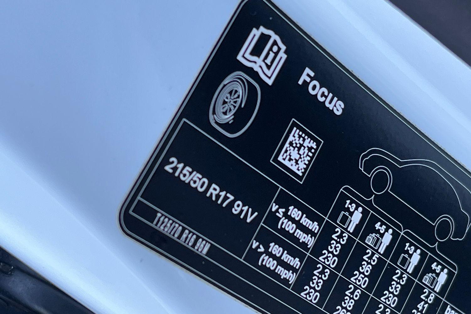 Ford FOCUS Photo 34