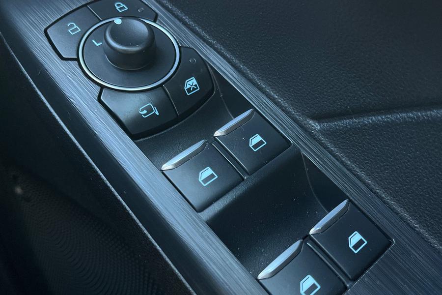 Ford Kuga Photo autoimg-9317496a55a88d1ae461cdbed258bf8d28a4a40f.jpg