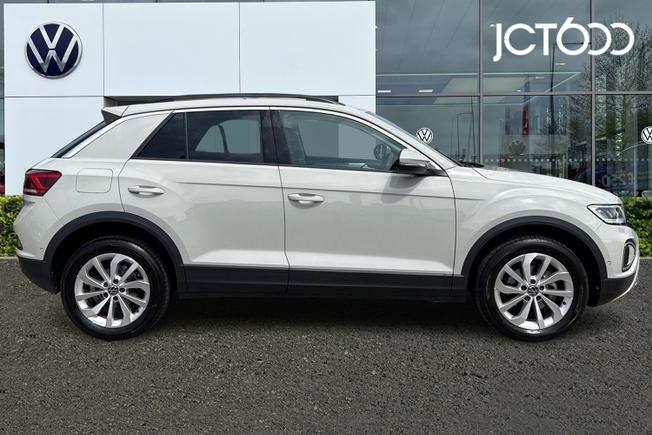VOLKSWAGEN T-Roc Photo 4