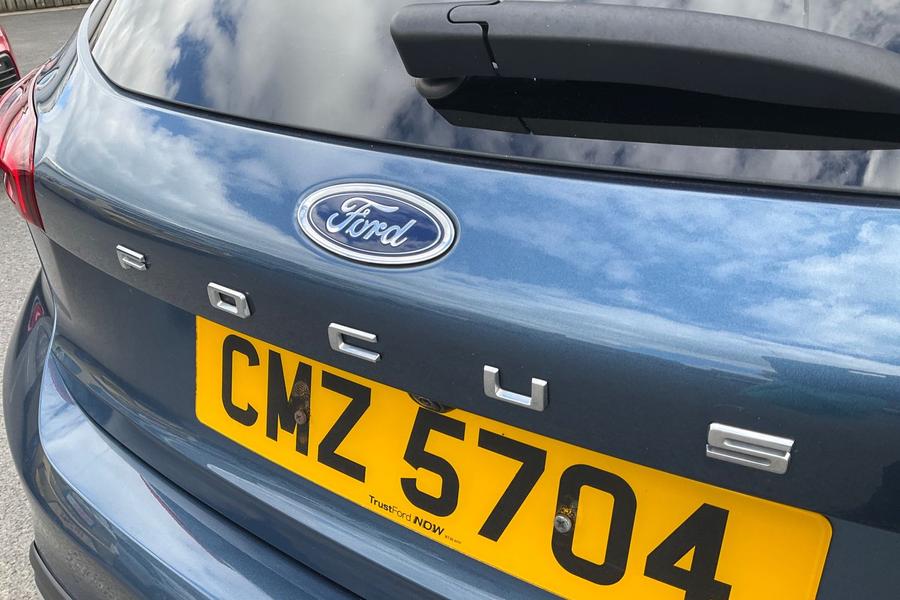 Ford FOCUS Photo autoimg-931a472502449cecc6c74cf0288c1c5ea906ddd0.jpg