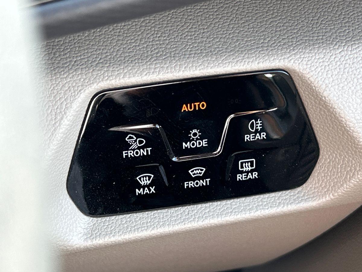 Volkswagen California Photo autoimg-931be874bd966d144716bb618f4a0d683a972140.jpg