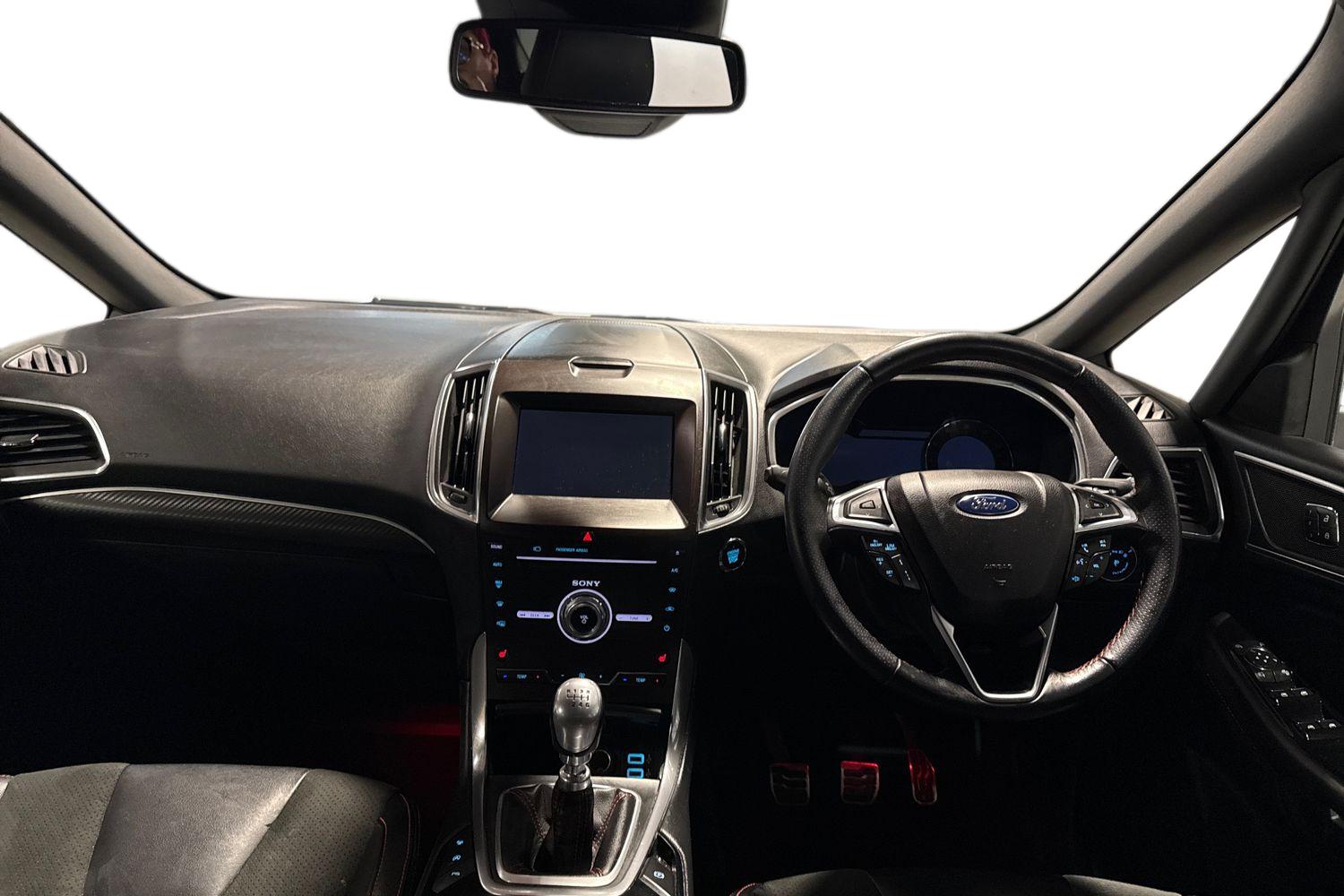 Ford S-MAX Photo 9