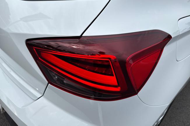 SEAT Ibiza Photo 18