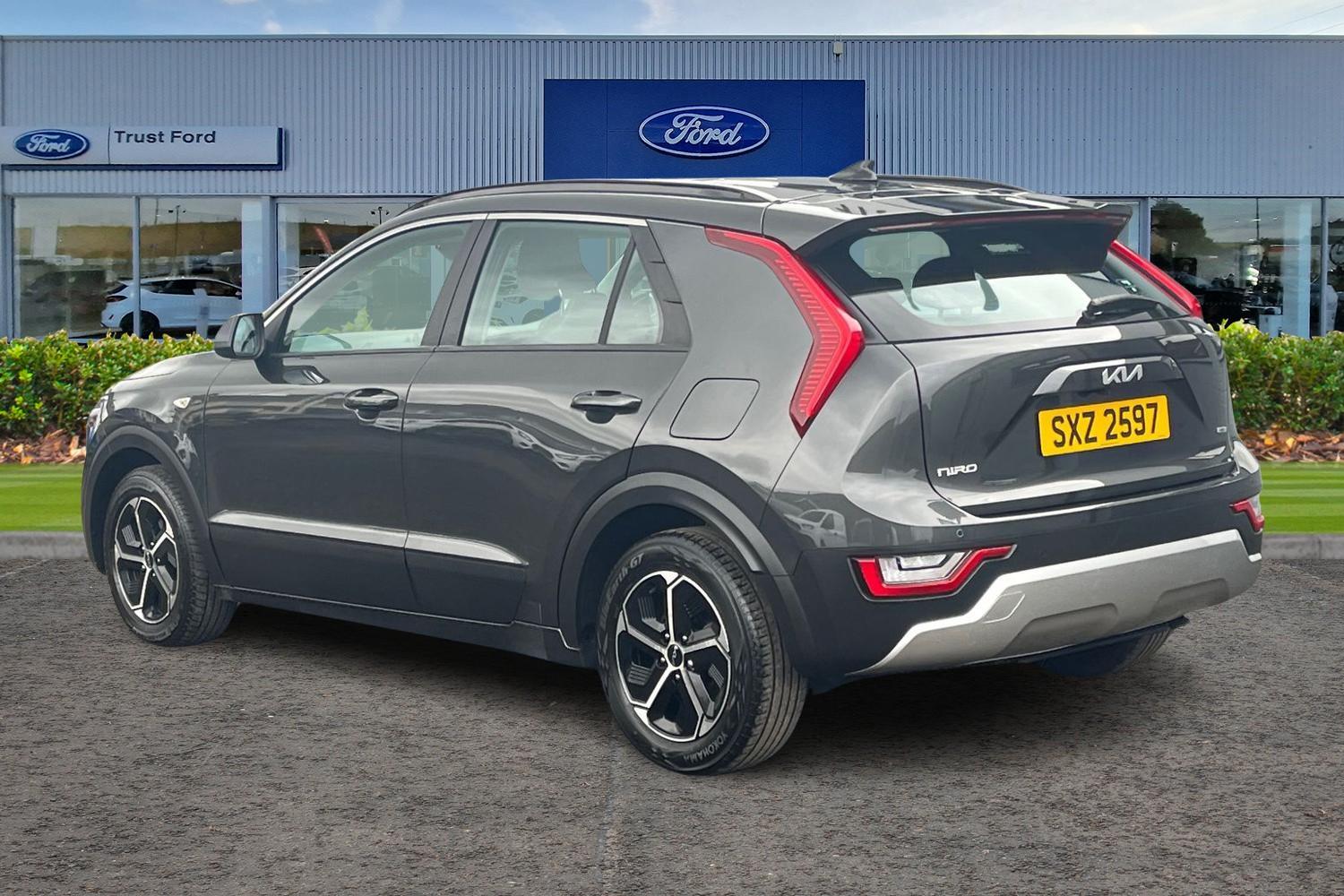 Kia NIRO Photo 1