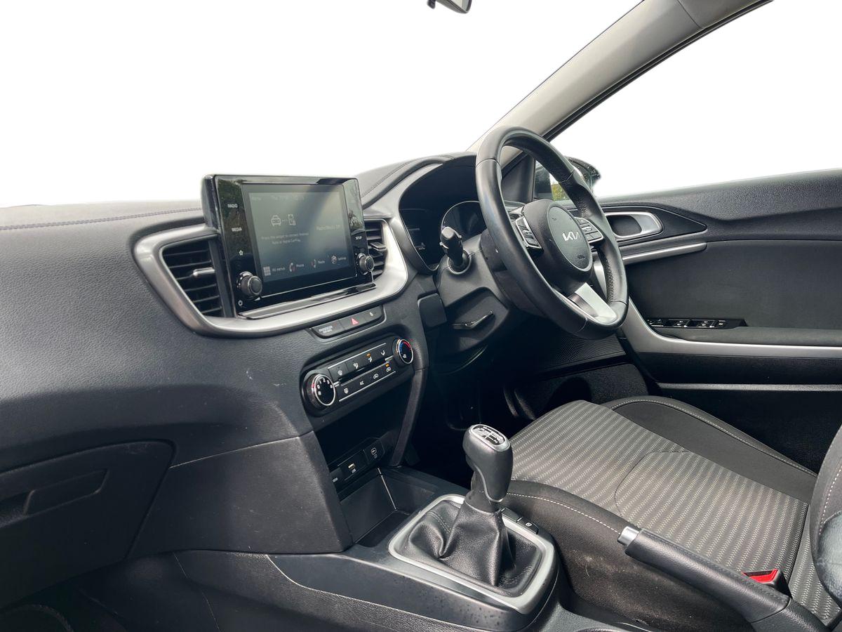 Kia Ceed Photo 2