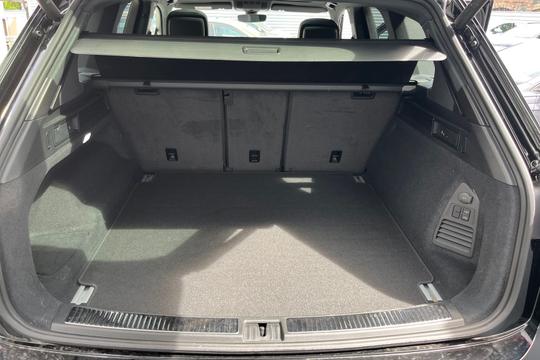 Volkswagen Touareg Photo autoimg-9325d19c9e584b8b92fa5ae0aecc71718117bd48.jpg