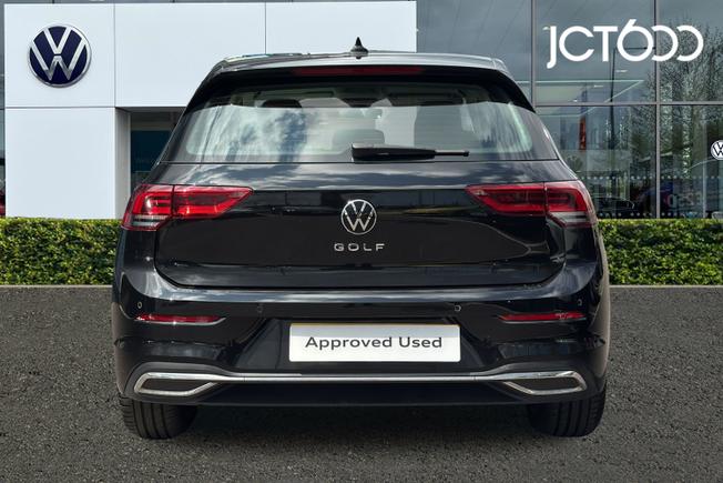 VOLKSWAGEN Golf Photo 7