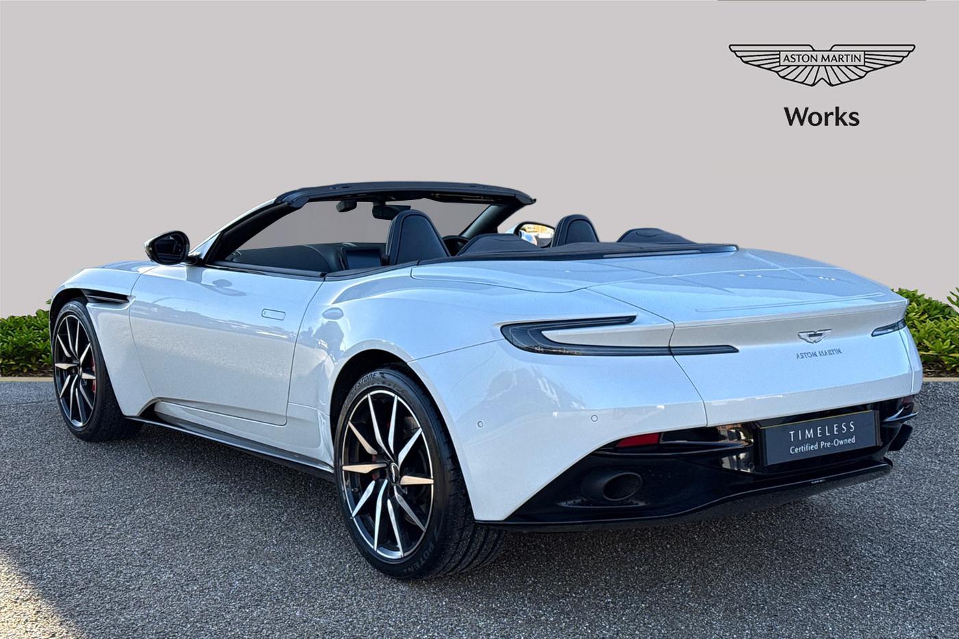Aston Martin DB11 Volante 2019