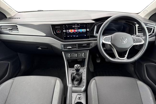 VOLKSWAGEN Polo Photo 10