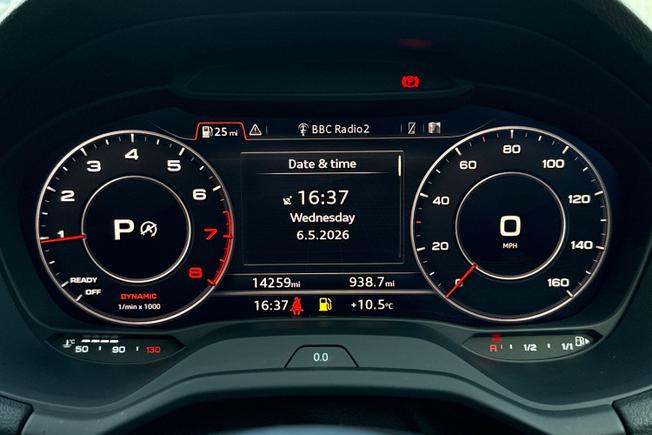 Audi Q2 Photo 15