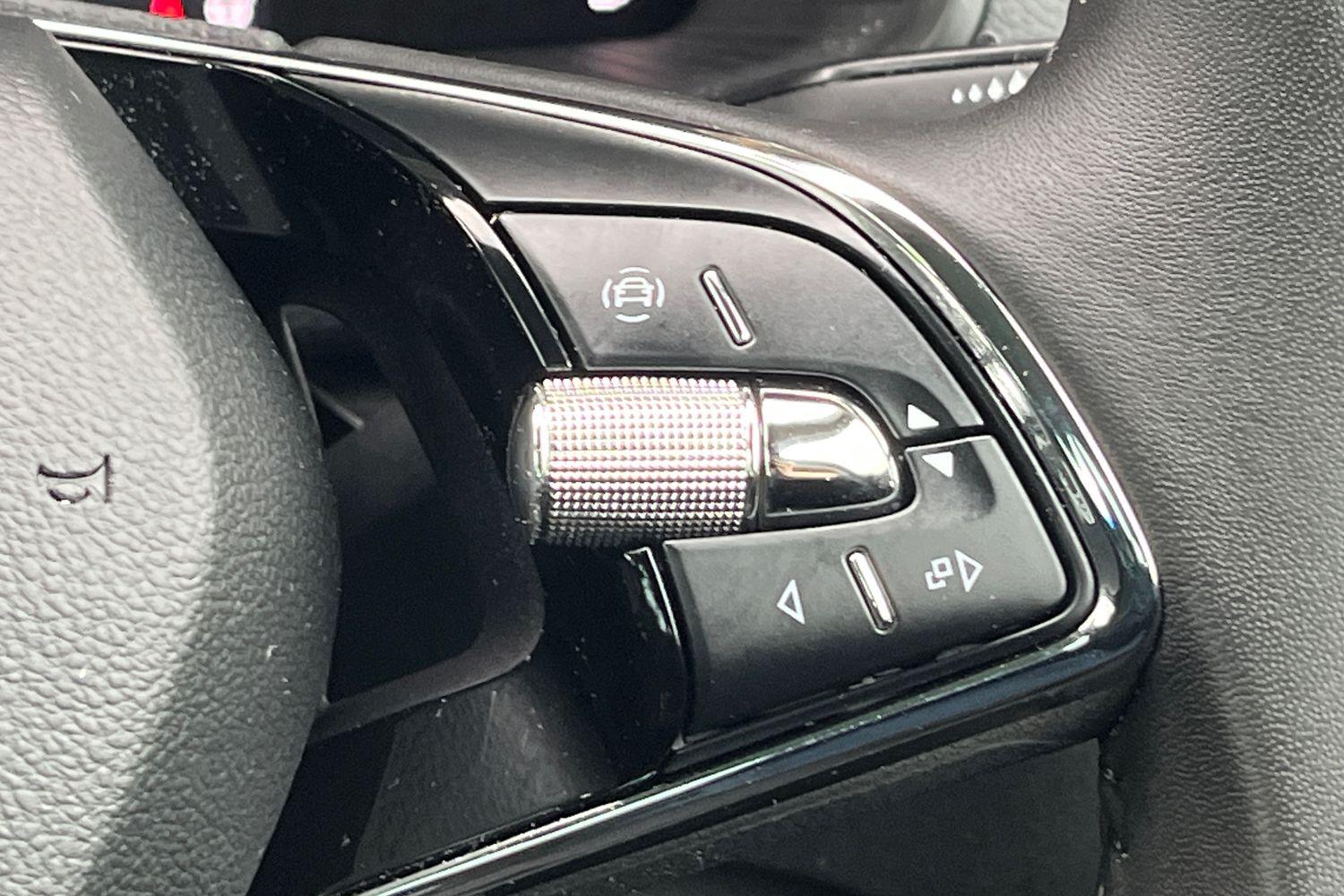 Skoda KAROQ Photo 23