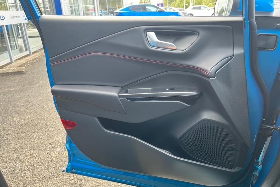 Ford PUMA Photo autoimg-93332de5483acad014deac56527f43d321e9b240.jpg