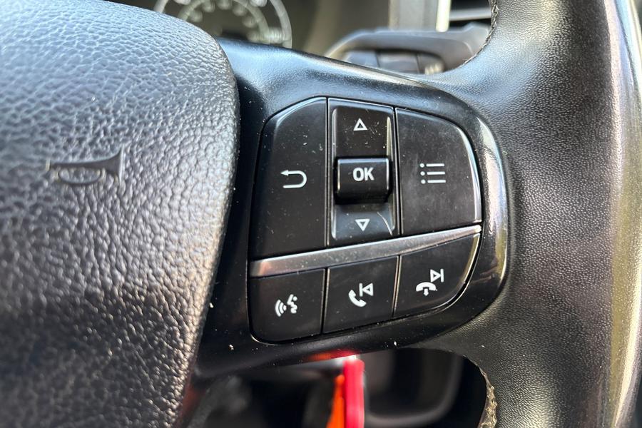 Ford TRANSIT CUSTOM Photo autoimg-934e579ec09a297eb62b2982522a48117d7bb401.jpg