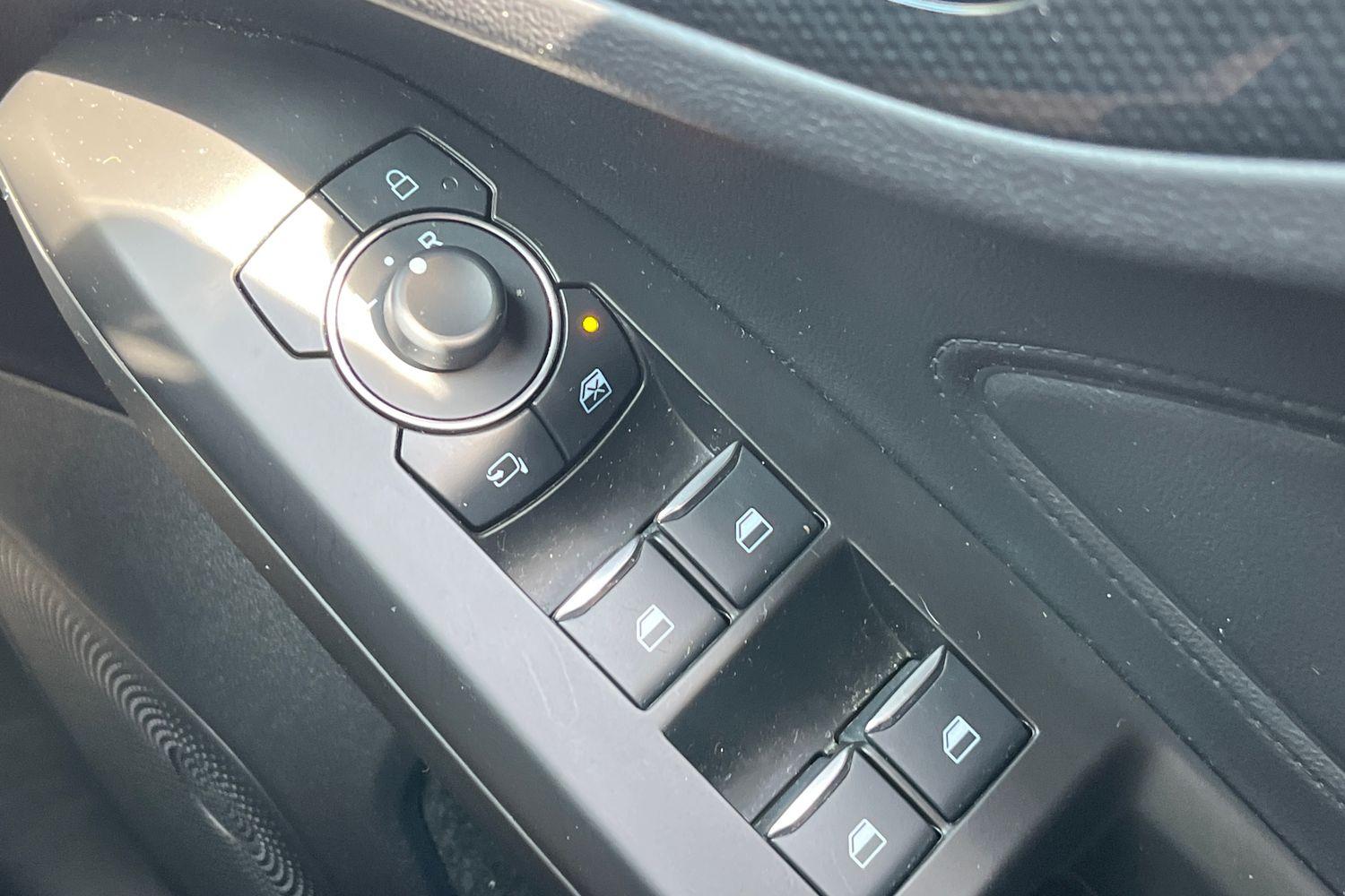 Ford Focus Photo 15