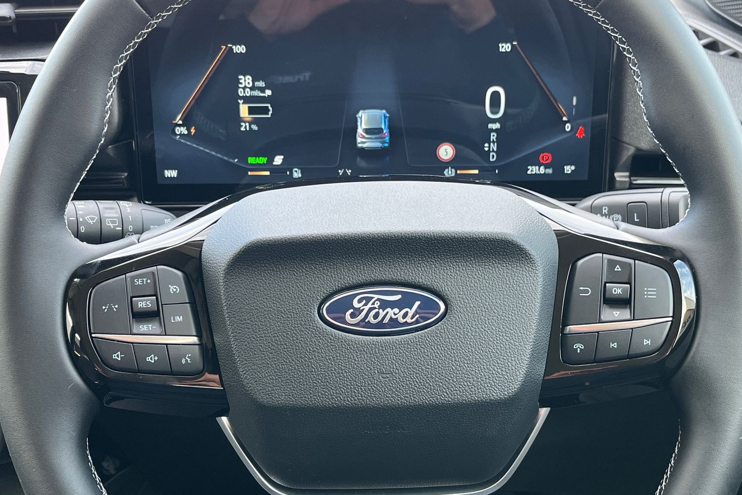 Ford Puma Gen-E Photo 11