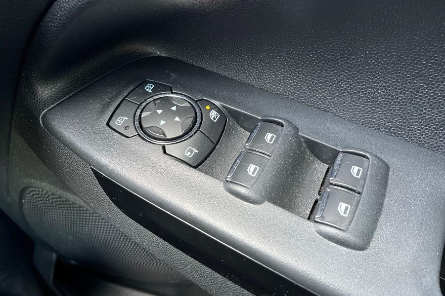 Ford ECOSPORT Photo autoimg-935464eb0a5843fd934c0060d4e28006de5333f9.jpg
