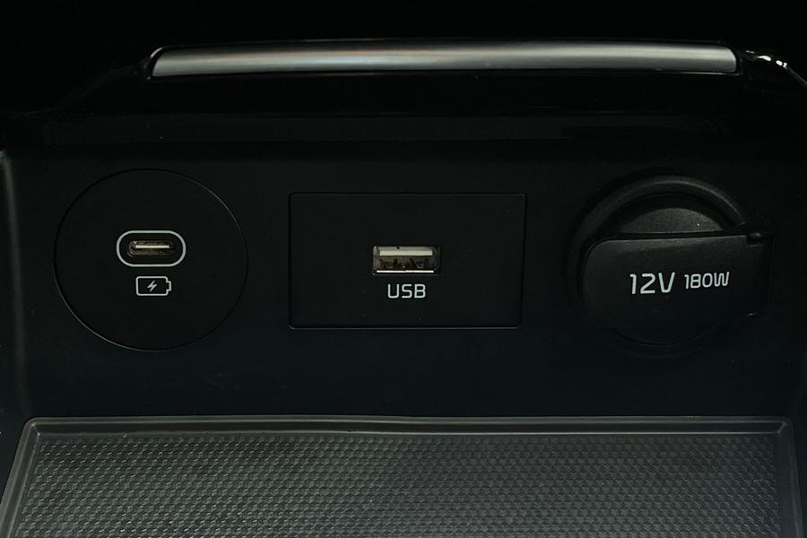 Kia CEED Photo autoimg-935468c7e3c736de362653c3f0ab4cd74db84de8.jpg