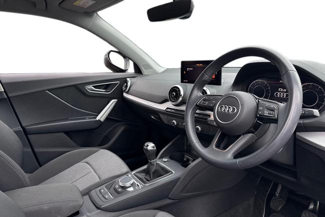 AUDI Q2 Photo 6