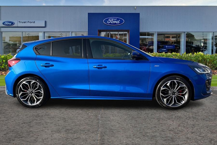 Ford Focus Photo autoimg-9362a6589f86ee2c6a75a1e784d9b0fd2b14a02f.jpg