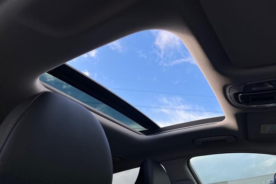Hyundai KONA Photo autoimg-9363ad35fdf520fbce028d7c3599816c92de06a4.jpg