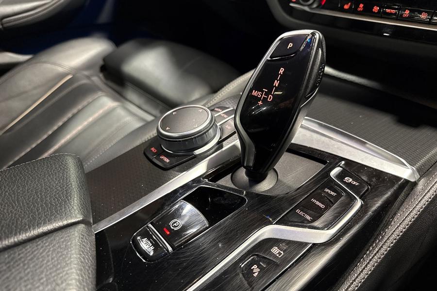 BMW 5 Series Photo autoimg-93673787b06271d64109a613cb61438cd6e528f1.jpg