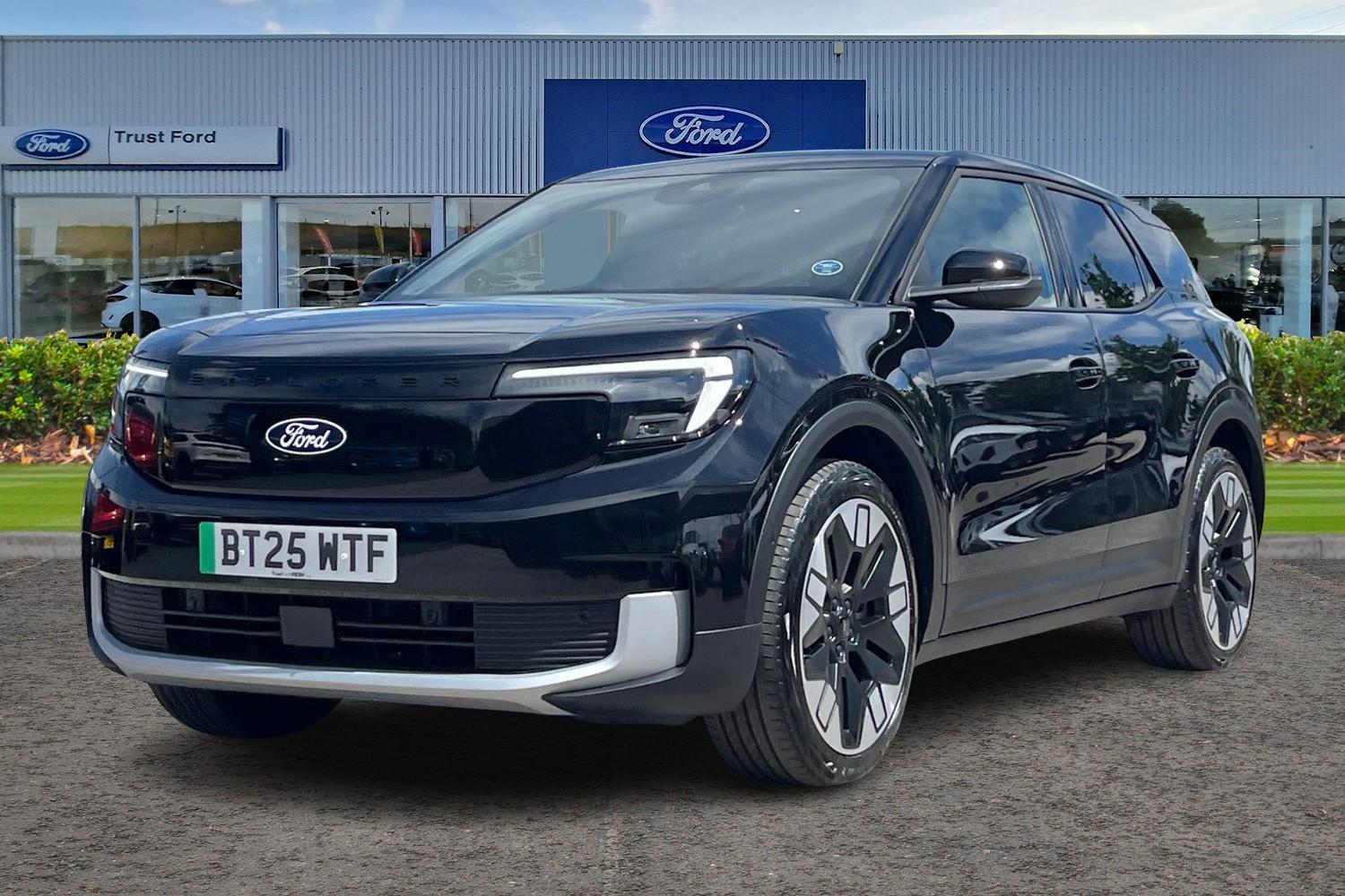 Ford Explorer Photo 4