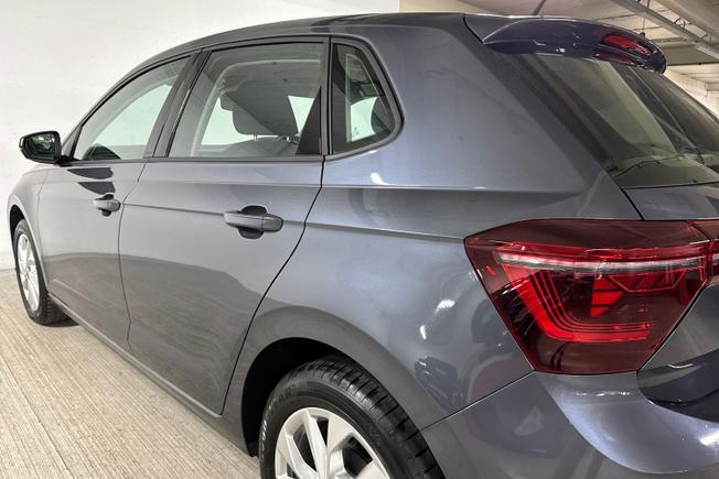 VOLKSWAGEN Polo Photo 32