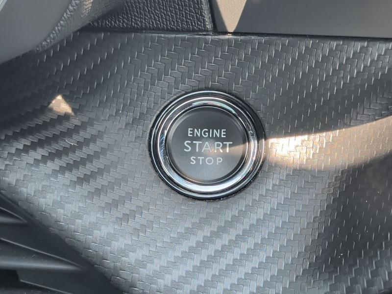 Used Peugeot 2008 YE22MVX 38