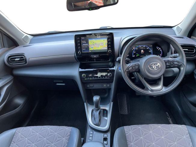 TOYOTA Yaris Cross Photo 10