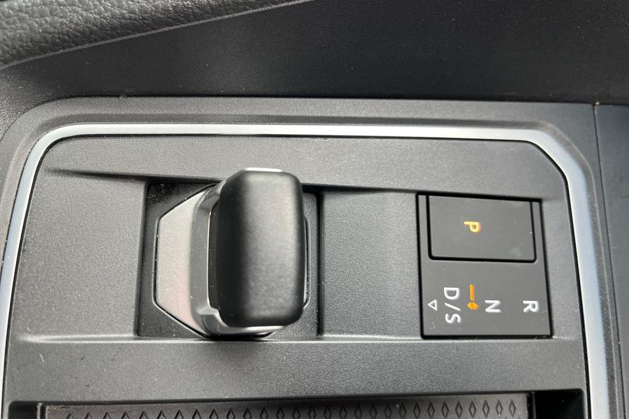 Ford TRANSIT CONNECT Photo autoimg-936dbb473b7effa791d98d925f94757f9405e23a.jpg