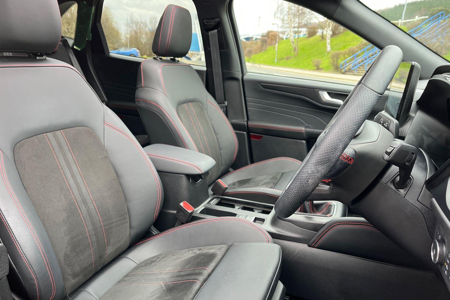 Ford KUGA Photo 16
