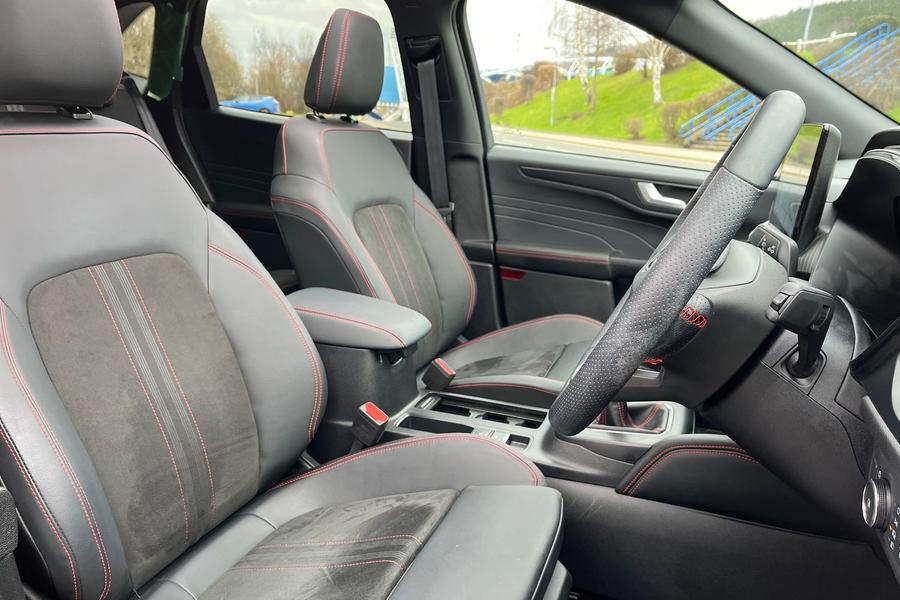 Ford KUGA Photo autoimg-936dff006fb5cb348f58442a6a3f6579d4246be6.jpg