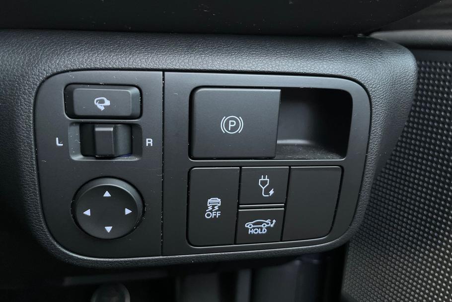 Used Hyundai IONIQ 6 37