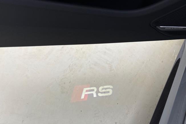 Audi RS5 Photo 23