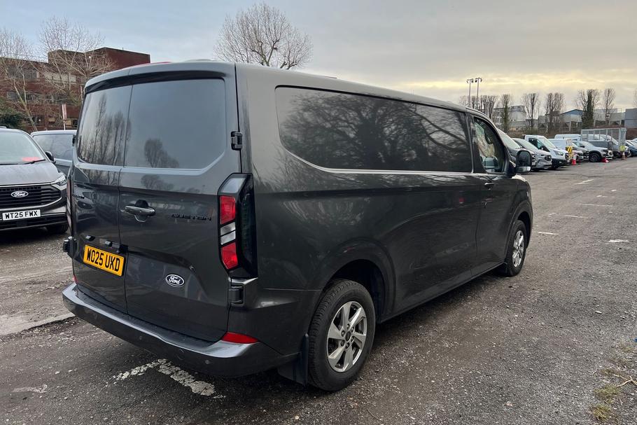 Used Ford TRANSIT CUSTOM WO25UKD 34