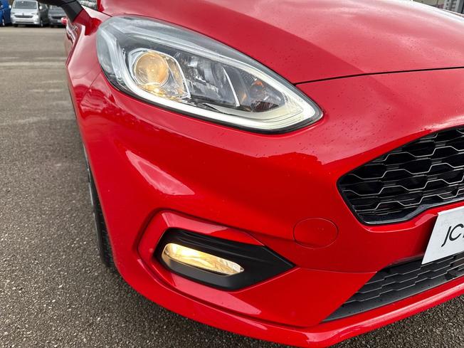 FORD Fiesta Photo 29